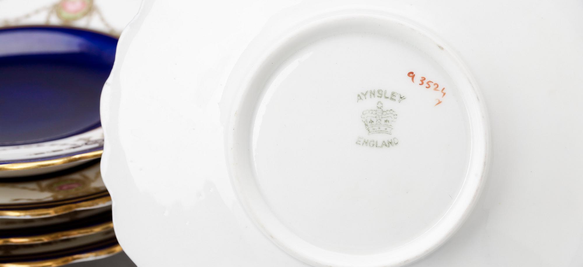 KOPPAR på FAT, 5 delar, porslin och silver, Aynsley, 1920-tal.