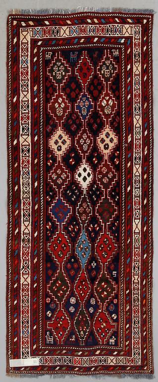 MATTA, Shiraz, old. Ca 230 x 90 cm.