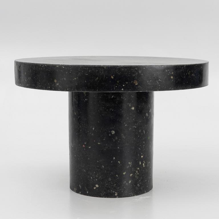 Gustaf Westman, matbord, "Linn Innovation Table", Swedish Stockings, 2025.