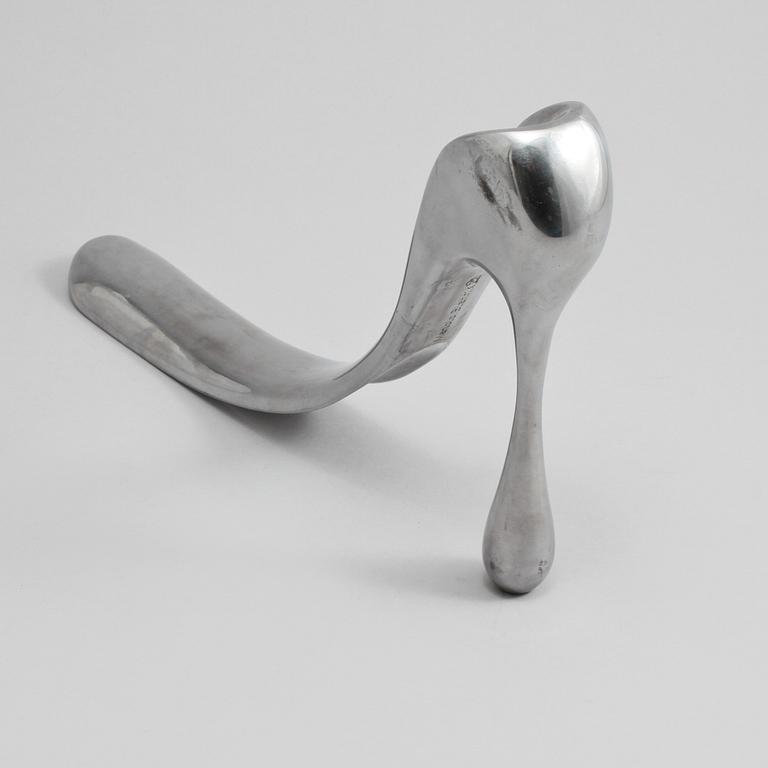 SKOSKED, vitmetall, Manolo Blahnik, 2000-tal.
