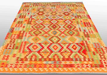 A CARPET, Kilim, ca 300 x 209 cm.