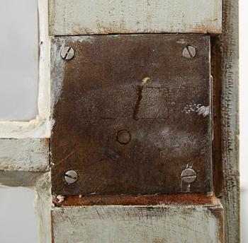 VITRINSKÅP, 1800-talets första hälft.