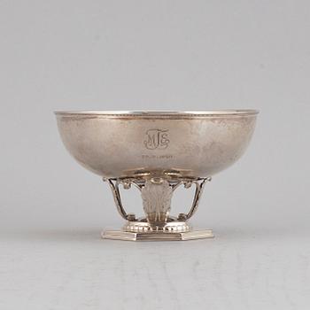 JACOB ÄNGMAN, a silver footed bowl, Guldsmedsaktiebolaget, Stockholm 1934.