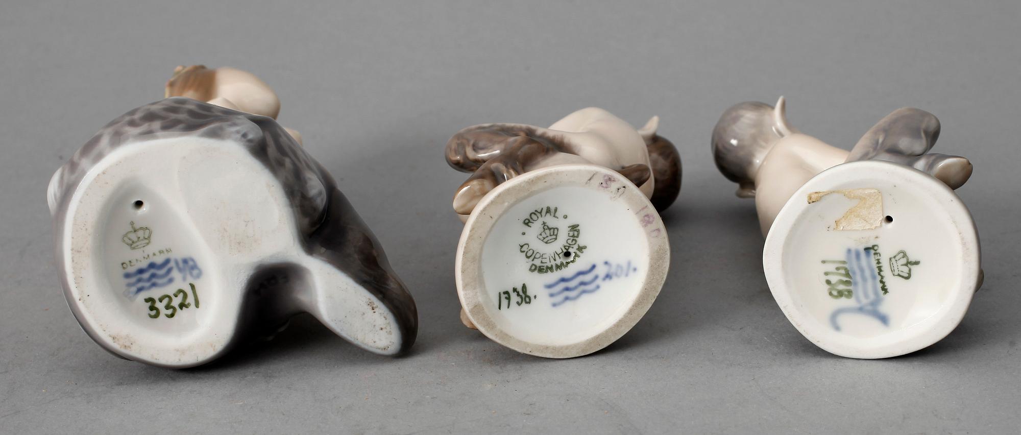 FIGURINER, 3 st, formgivna av Theodor Madson & Aage Erhardt, Royal Copenhagen, 1900-tal.