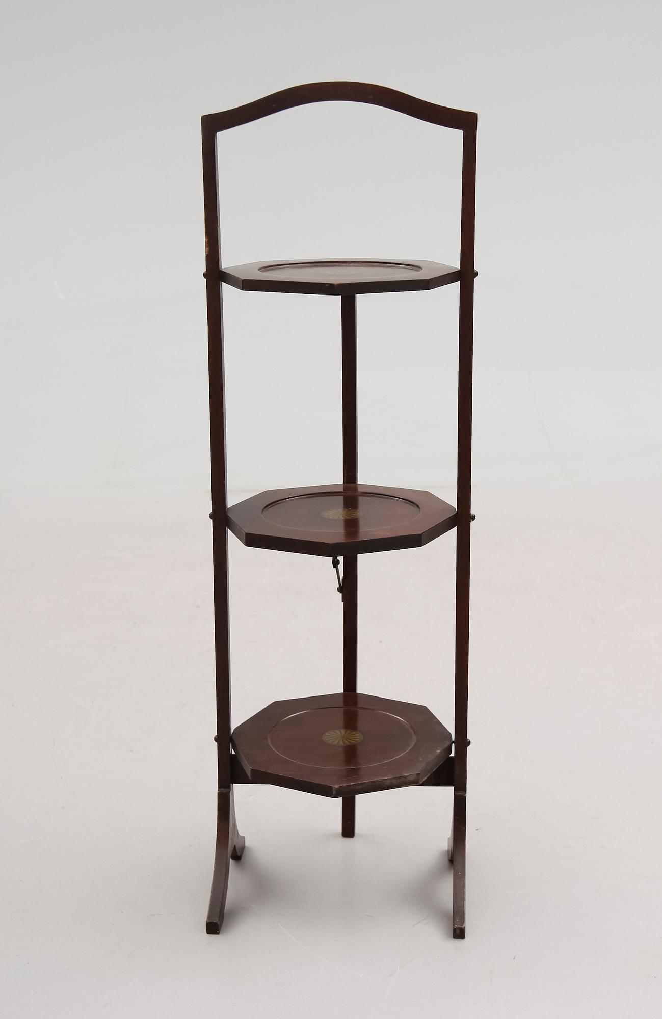 CAKESTAND, England, omkring år 1900.