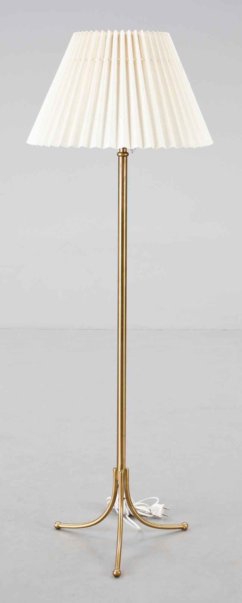 GOLVLAMPA, Josef Frank, Svenskt Tenn, modellnr 2326.