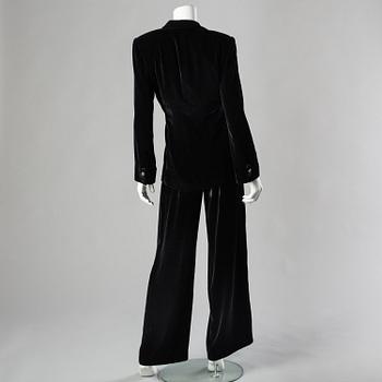 LADIES TUXEDO, Armani. Size 44.