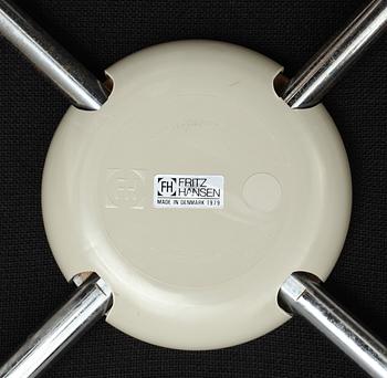 STOLAR, 8 st. "Sjuan" Arne Jacobsen för Fritz Hansen.