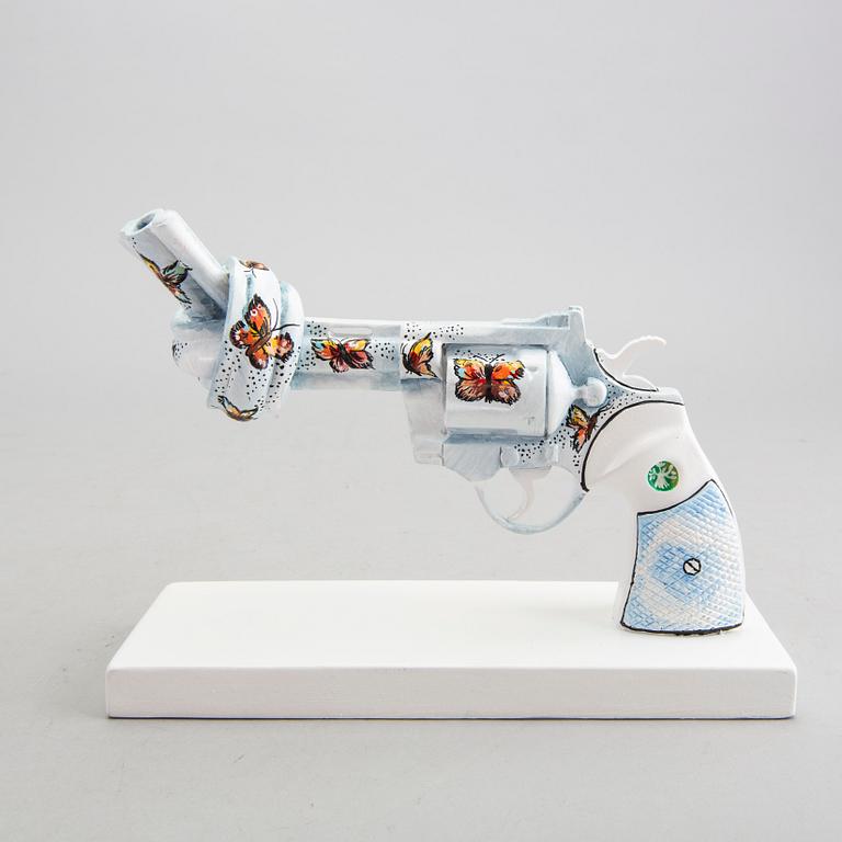 Carl Fredrik Reuterswärd, Non-Violence Project Foundation skulptur 2016.