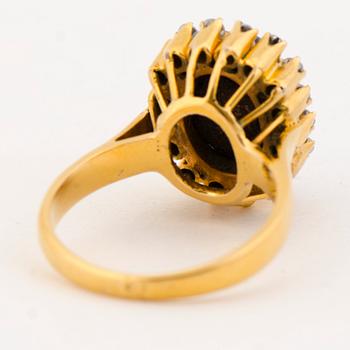 RING, svart stjärnsafir, åttkantslipade diamanter, 14K guld.