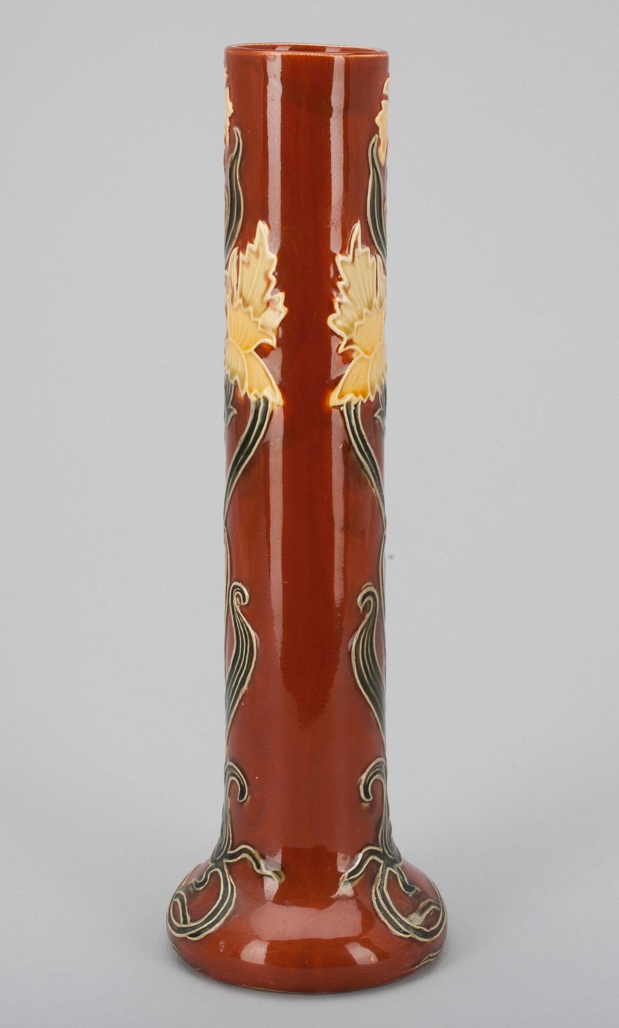 VAS, majolika, Kuznetsov,  Ryssland ca 1900.