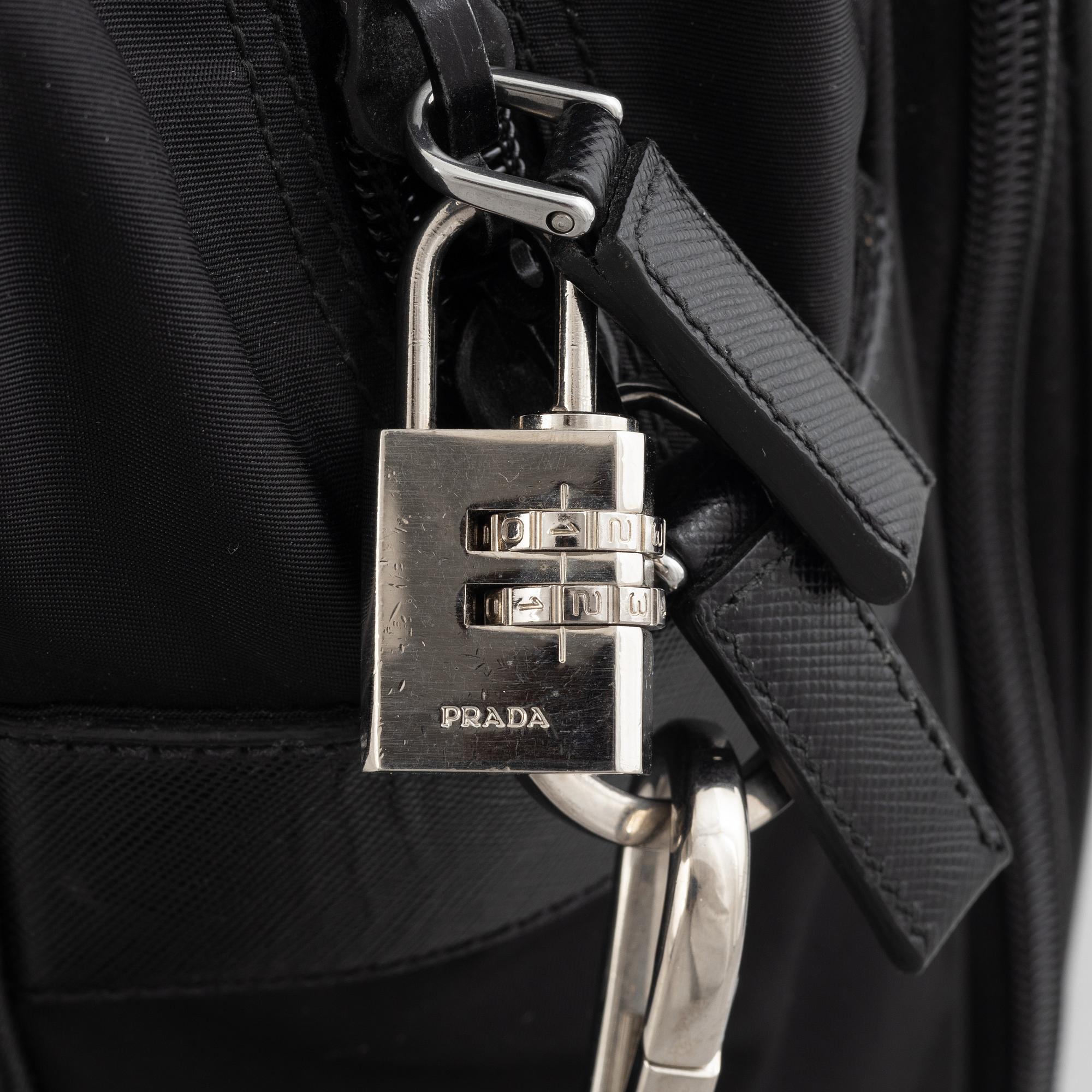 Prada, Portfölj.