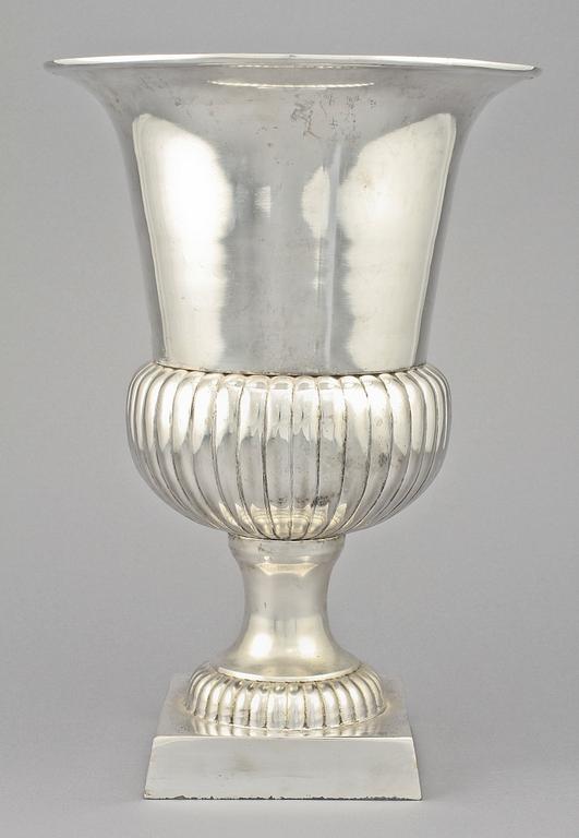 VINKYLARE/URNA, nysilver, 1900-tal.