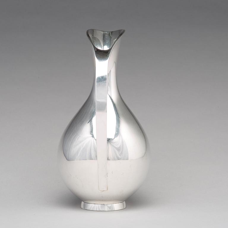 Kay Fisker, kanna, Firma Anton Michelsen, Köpenhamn 1965, sterling silver.