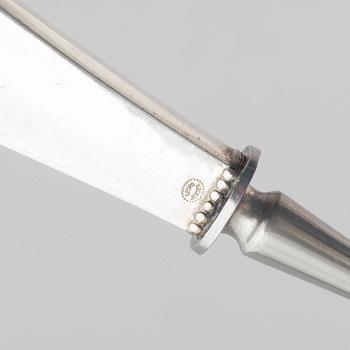 Georg Jensen, cheese slicer and cheese knife, silver, model Kugle/Beaded.
