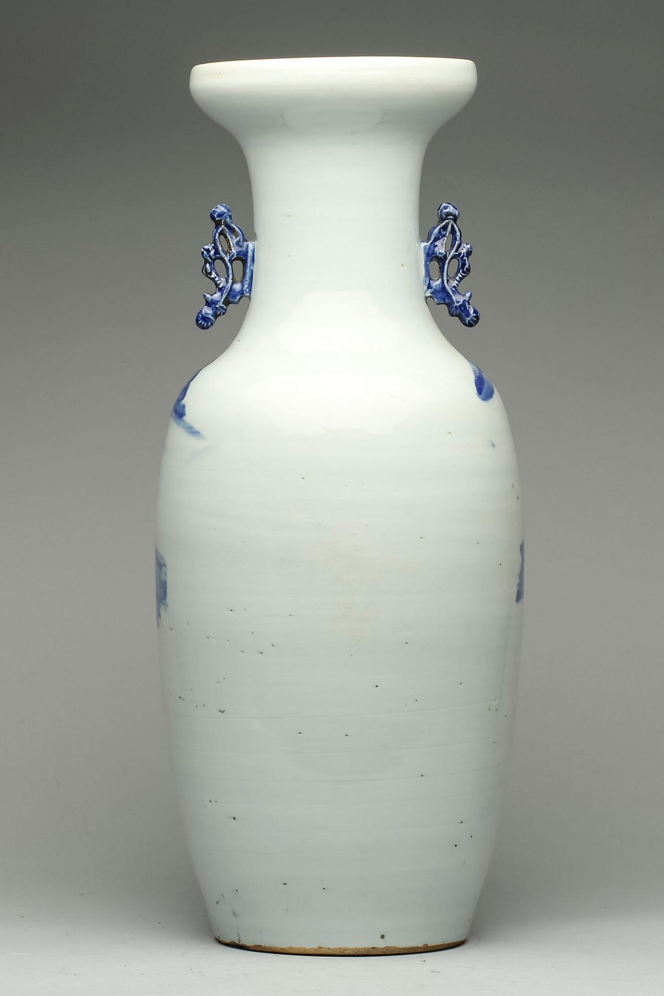 GOLVURNA, porslin, sen Qing, Kina.