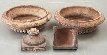 A pair of English 19th century stoneware garden urns.