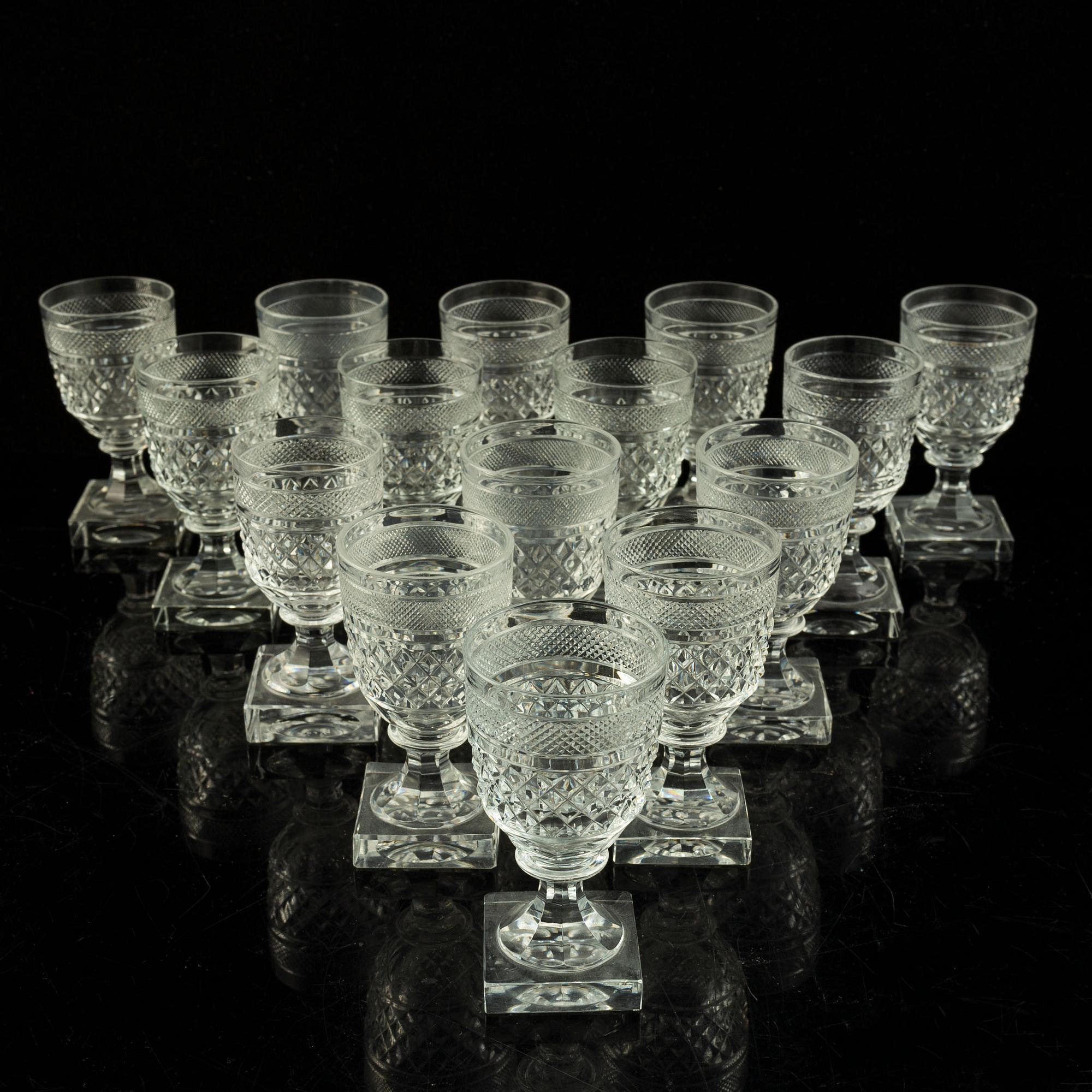 22 'Kent' glasses, Kosta.