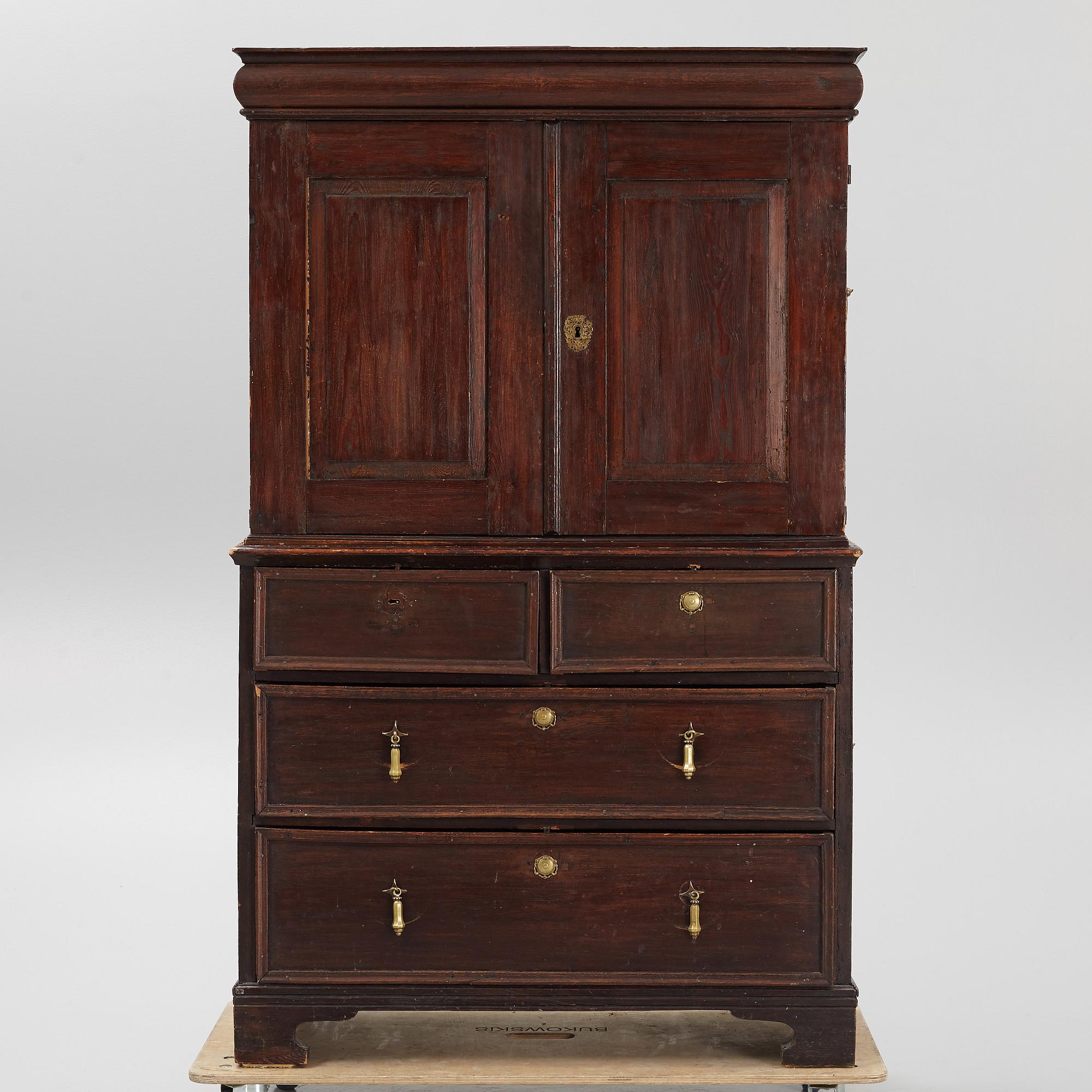 A 18th century cabinet.