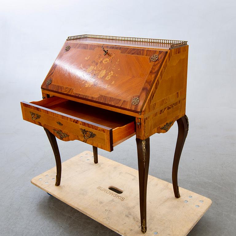 Sekretär Louis XV-stil 1900-talets mitt.