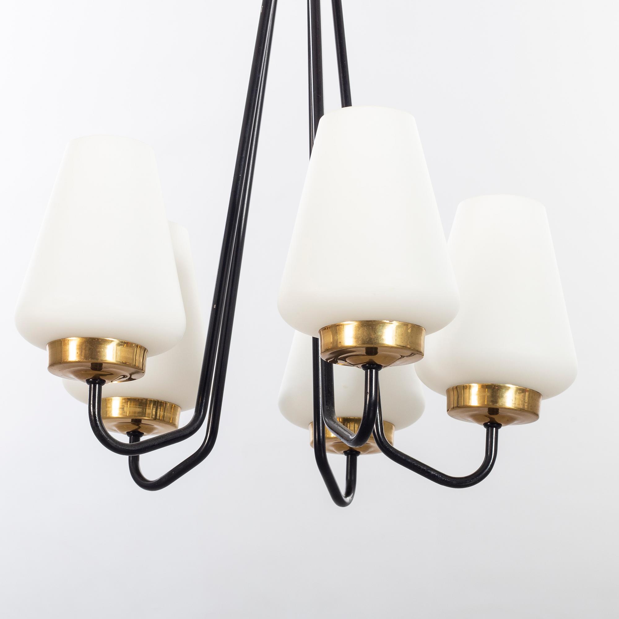 A MID 20TH CENTURY CELING PENDANT.