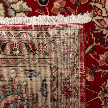 A carpet, Tabriz, ca 406 x 300 cm.
