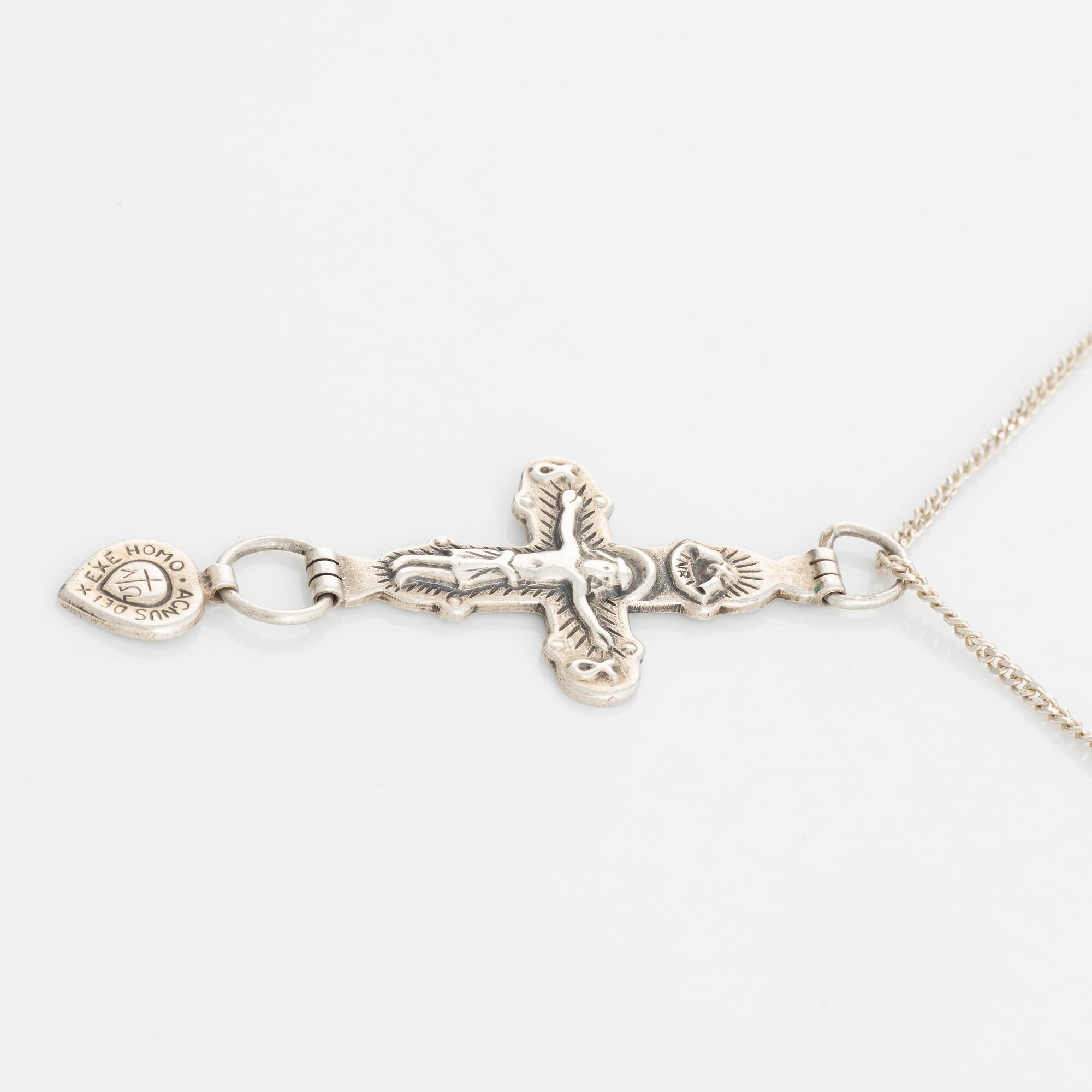 Hänge, Krucifix / Räisäläkorset av Germund Paaer, Kalevala, med kedja silver.