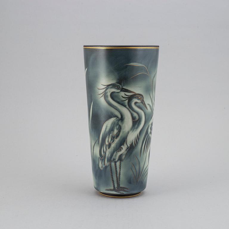 GUNNAR NYLUND, a 'Flambé' stoneware vase, Lidköping Rörstrand 1930's/40's.