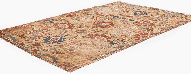 An antique Bakshaish carpet, c. 337 x 214 cm.