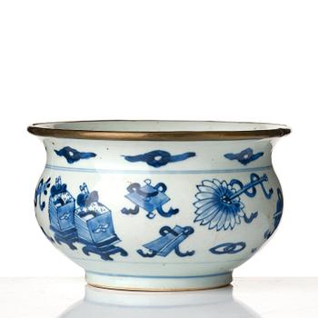 A blue and white censer, Qing dynasty, Kangxi (1662-1722).