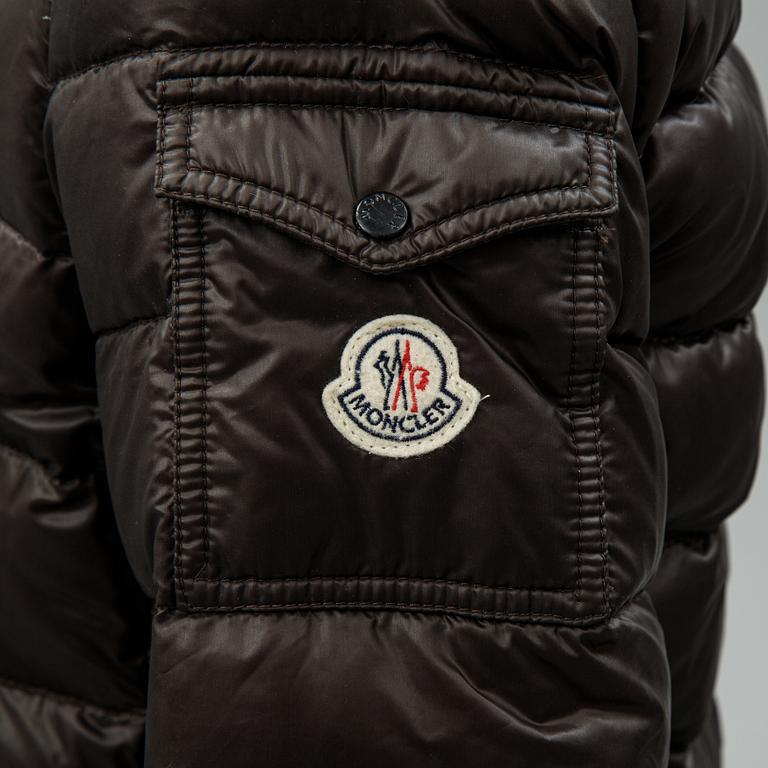 Moncler, dunkappa, storlek 3.