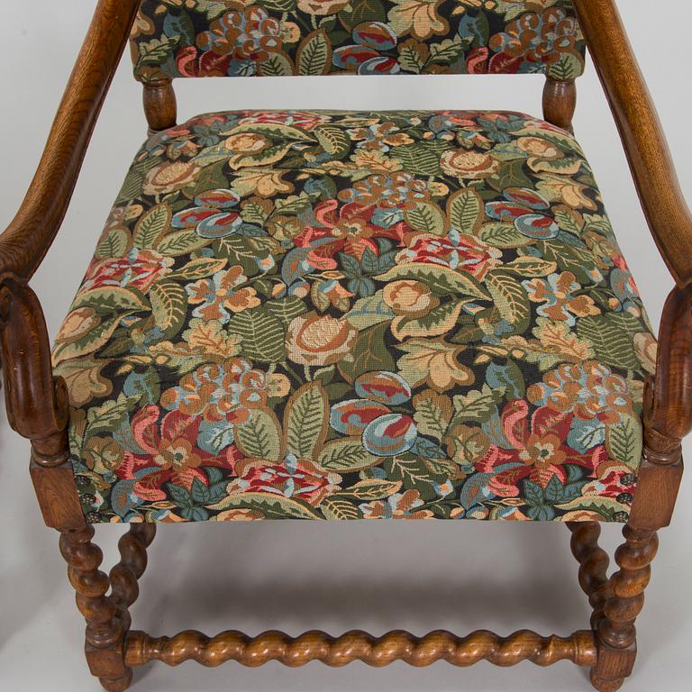 Karmstolar, ett par, barockstil, 1900-talets första kvartal.