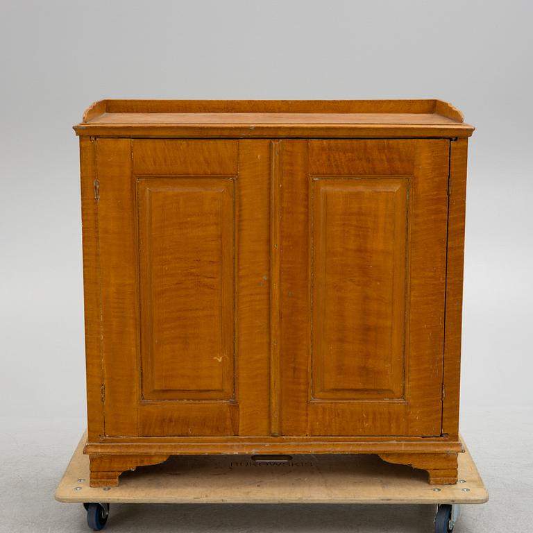 A late 19th century cabinet.