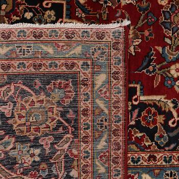 MATTA, troligen Keshan, 375 x 238 cm, old.