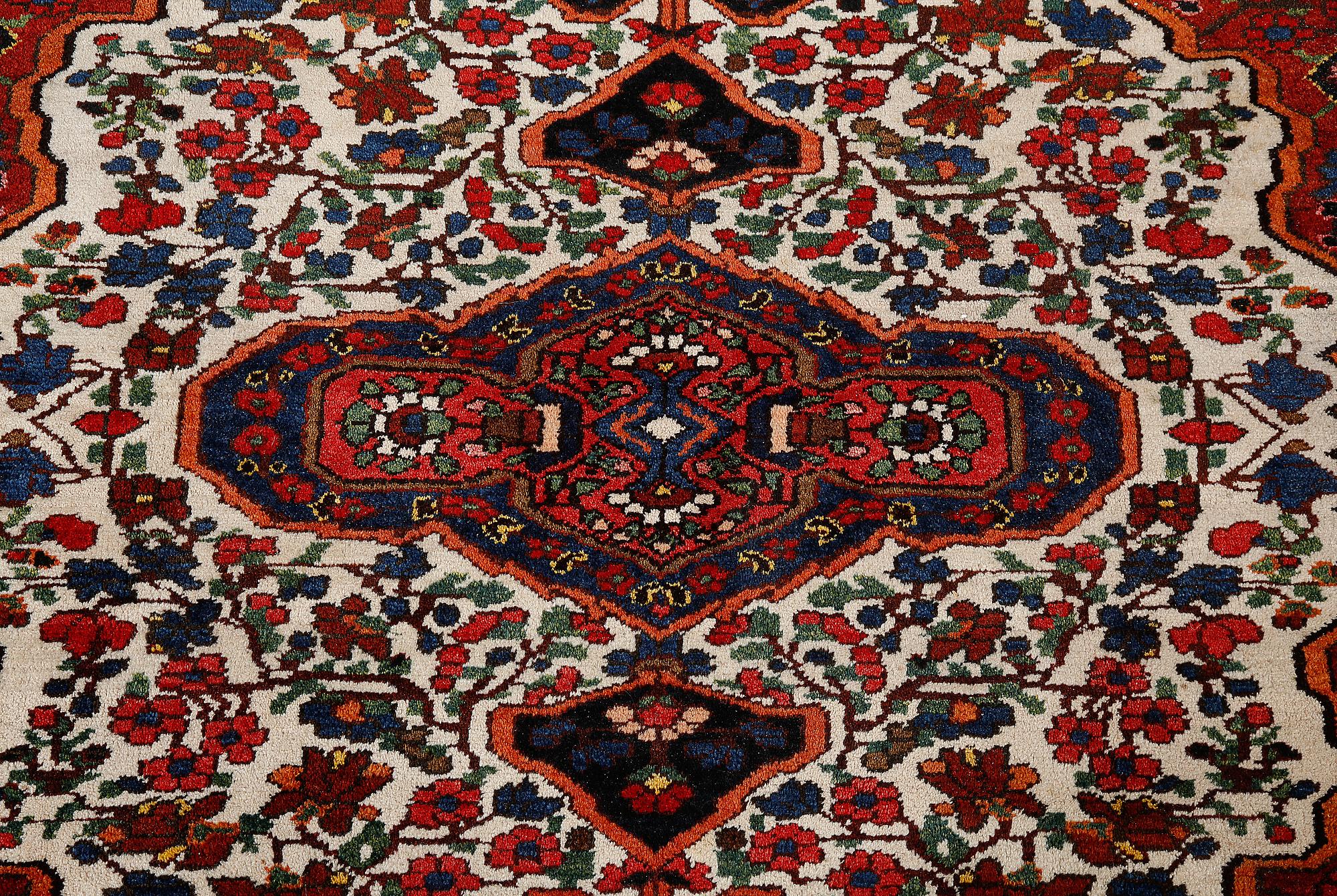 MATTA, Bachtiar, old, ca 308 x 212 cm.