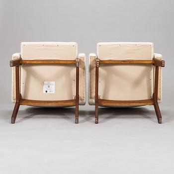 Antti Nurmesniemi, a pair of armchairs. Designed 1959.