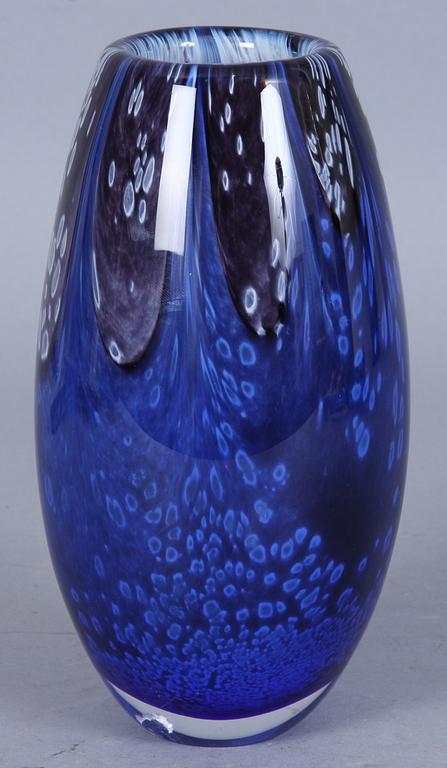 VAS, glas, Bergdala Glasbruk, sign "G. Strömgren", 1900-talets sista kvartal.