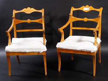 KARMSTOLAR, ett par, senempire, 1800-talets mitt.