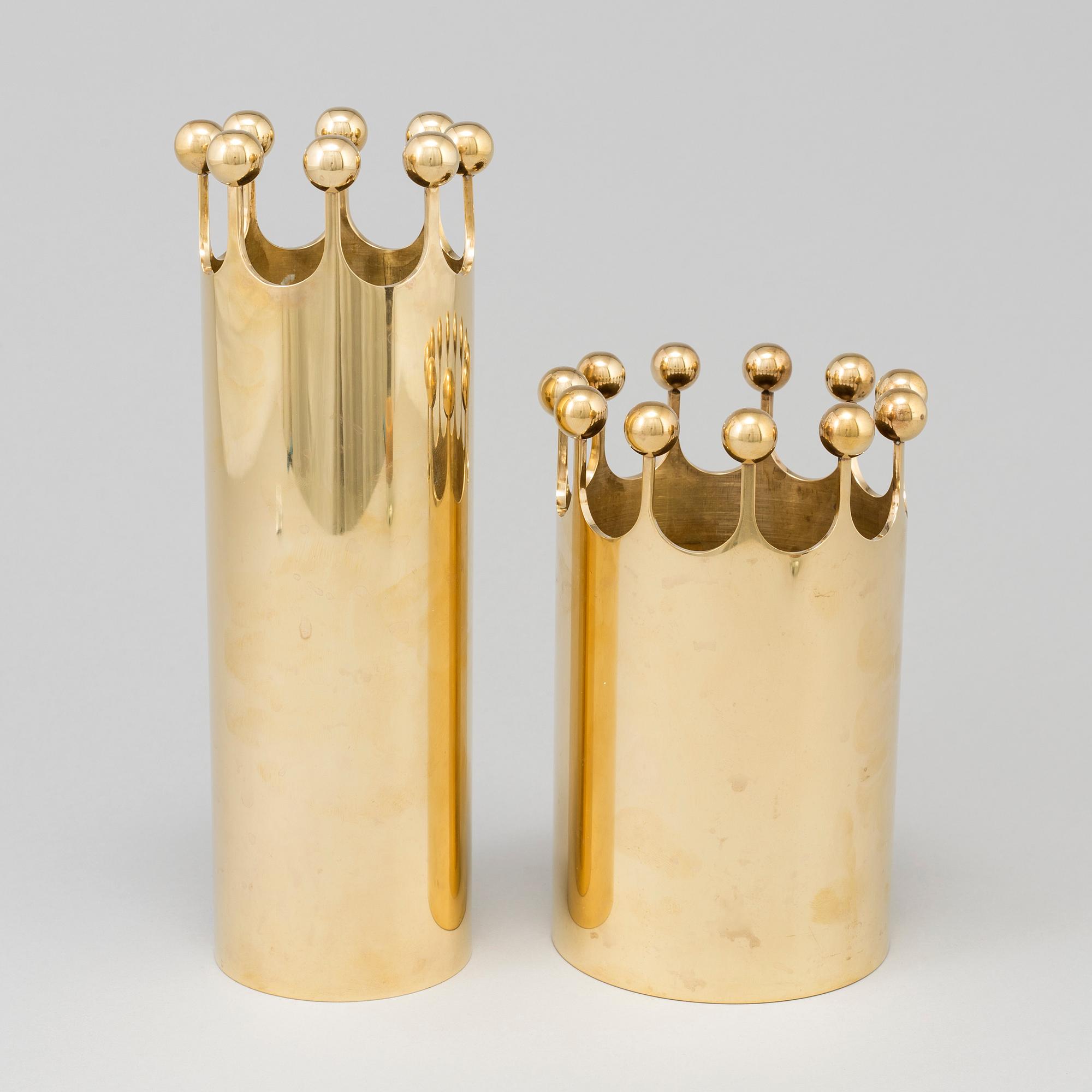 PIERRE FORSSELL, two brass vases from Skultuns.
