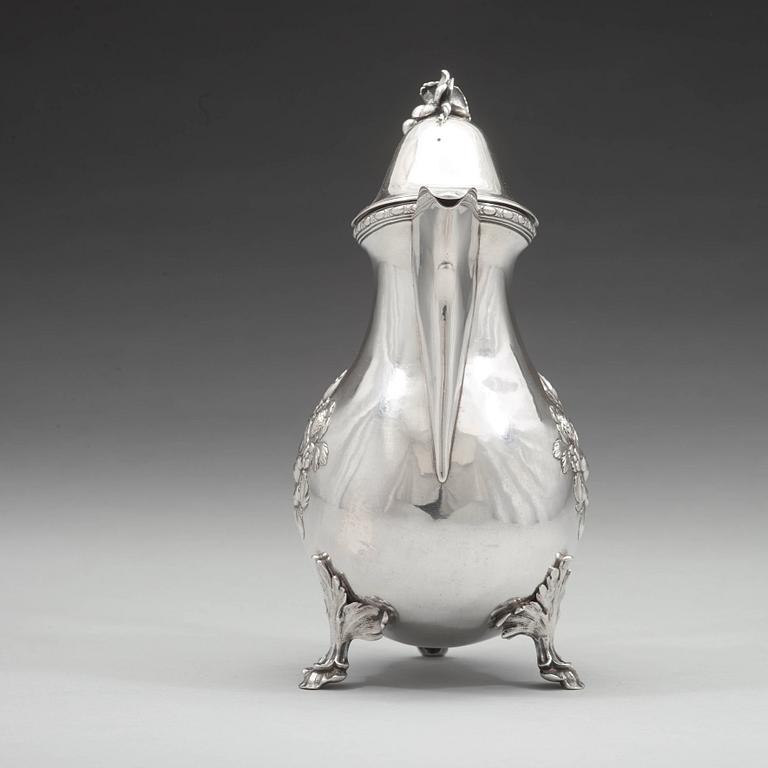 A Swedish 18th century silver coffee-pot, mark of Pehr Zethelius, Stockholm 1777.