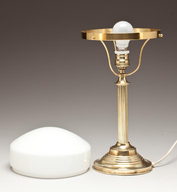 BORDSLAMPA, mässing, 1900-tal.