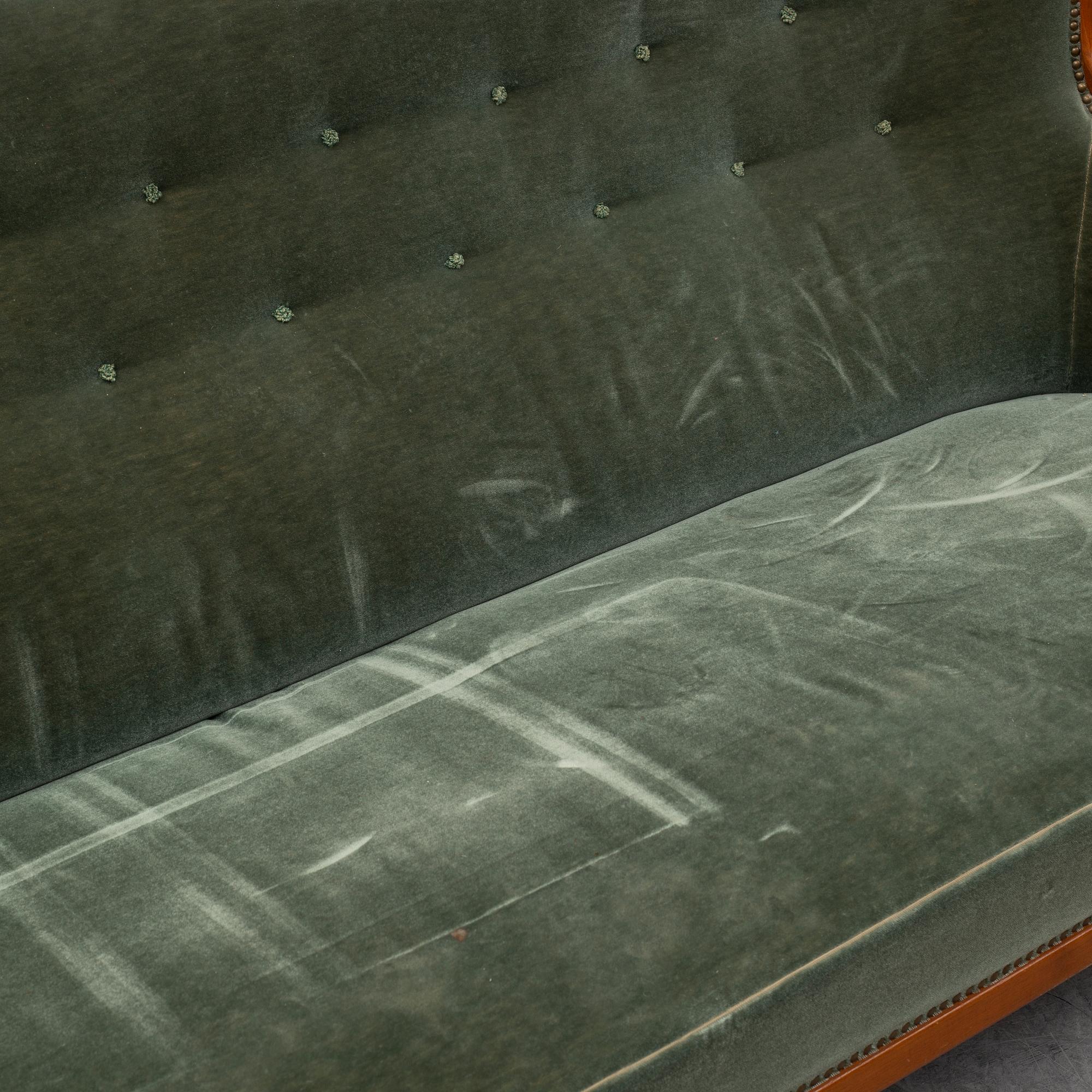 CARL MALMSTEN, an 'Advokaten' mahogany sofa.