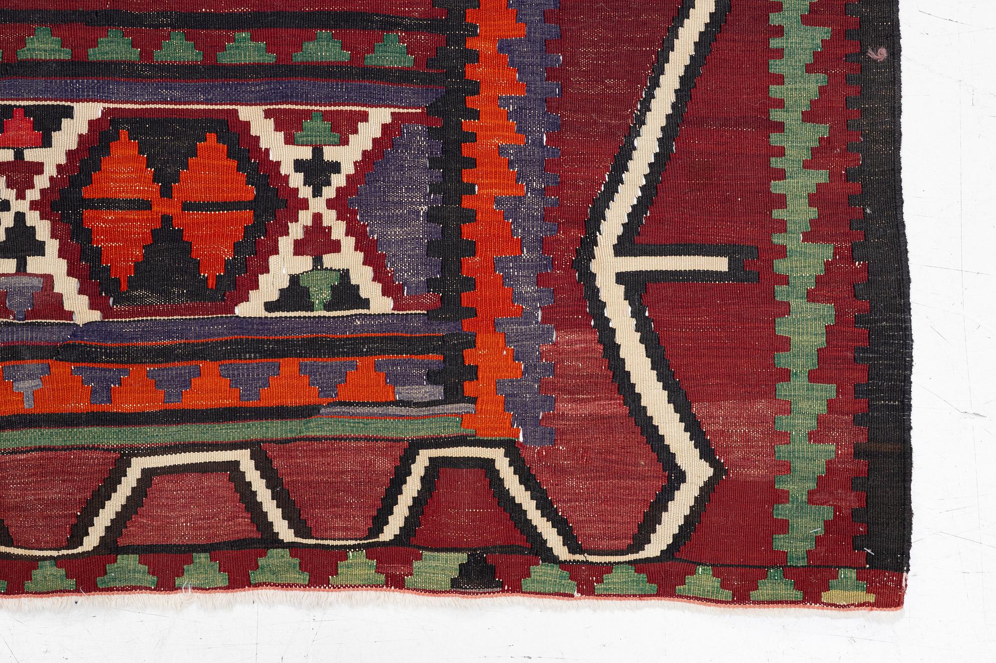 Matta, Kelim, antik/semiantik, ca 300 x 167 cm.