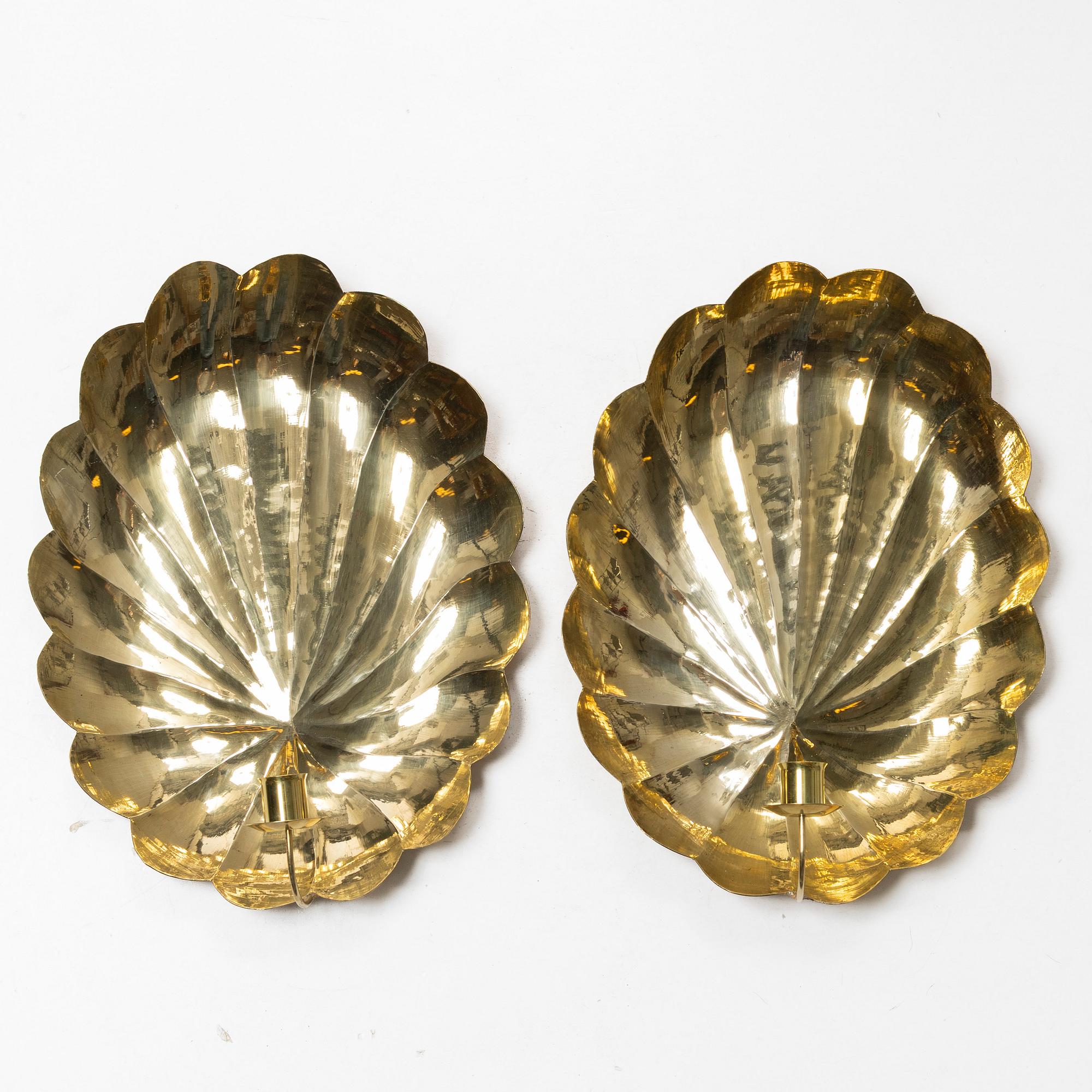 A pair of brass wall sconces, 20th century.
