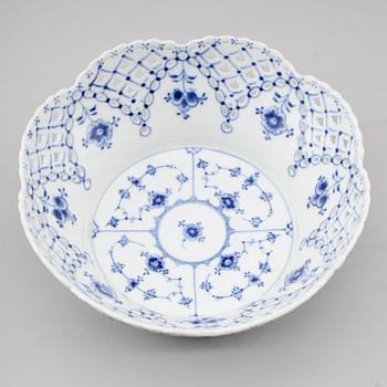 SKÅL, porslin, "Musselmalet", Royal Copenhagen.
