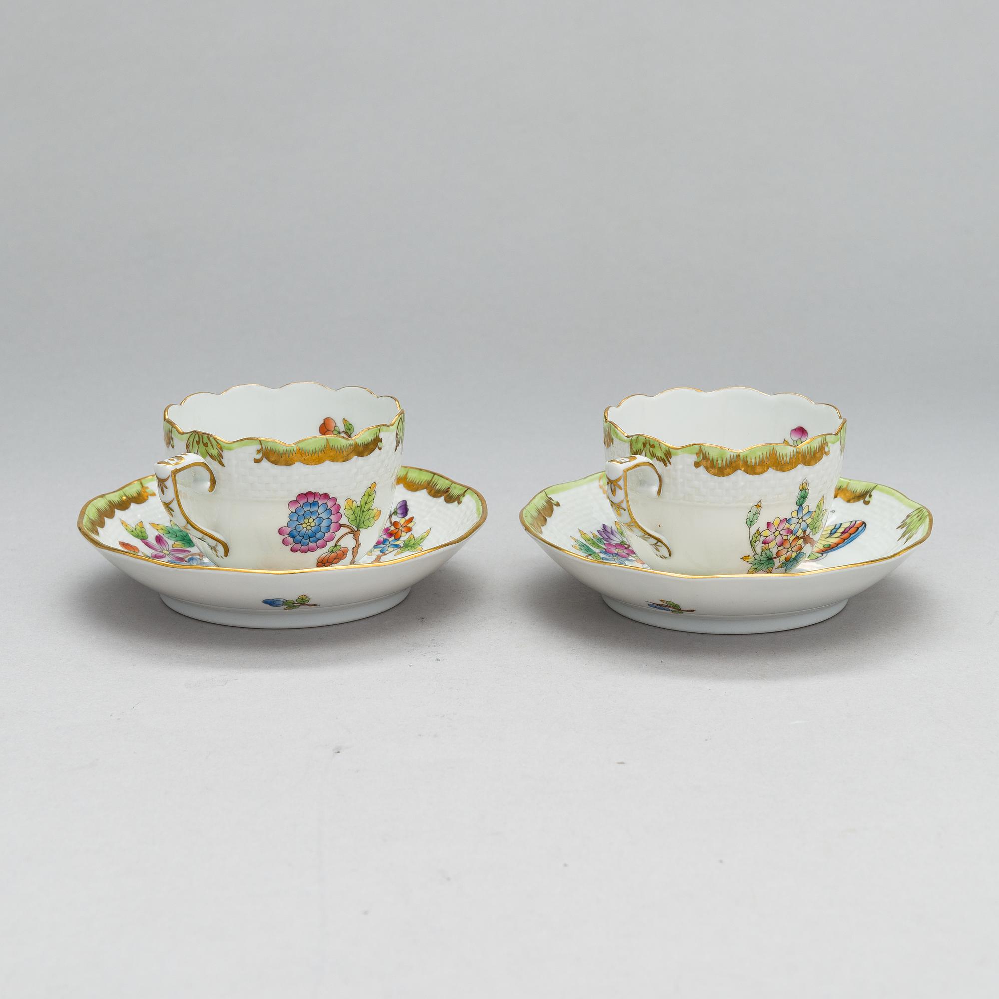 A Herend Queen Victoria VBO porcelain coffee set and two trinket boxes, totally 19 pieces, Hungary.