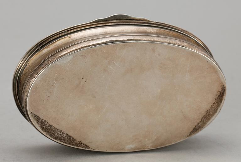 DOSA, silver och pärlemor, barockstil, Holland, 1800/1900-tal. Tot ca 185 gr.