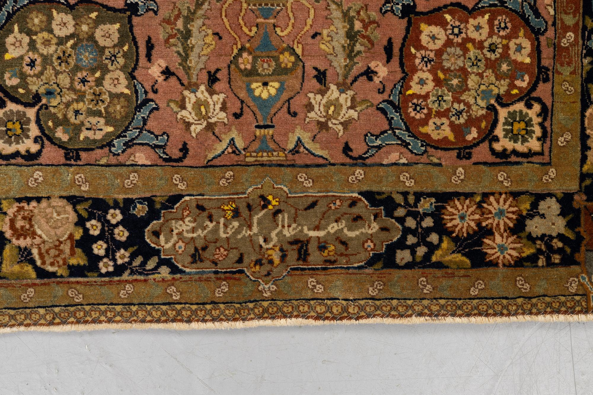 Matta, semiantik, Täbris, figural, ca 138 x 86 cm.