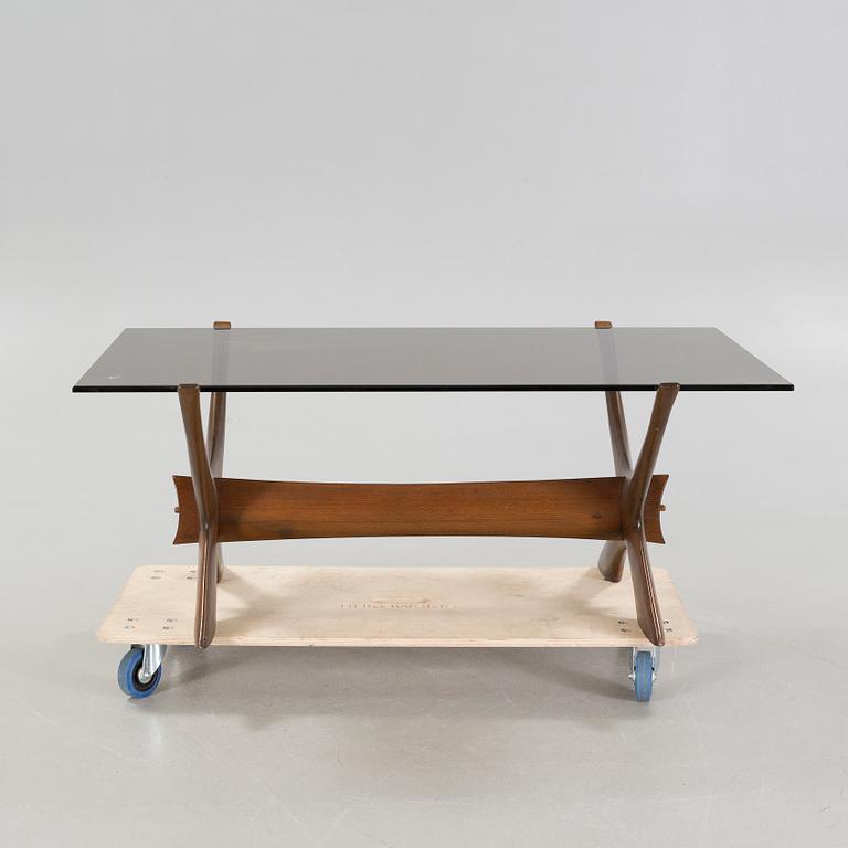 A 1960s coffee table by Fredrik Schriever-Abeln for Örebro Glasindustri.