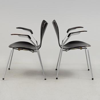 A pair of 'Seven' armchairs from Fritz hansen, 1968.